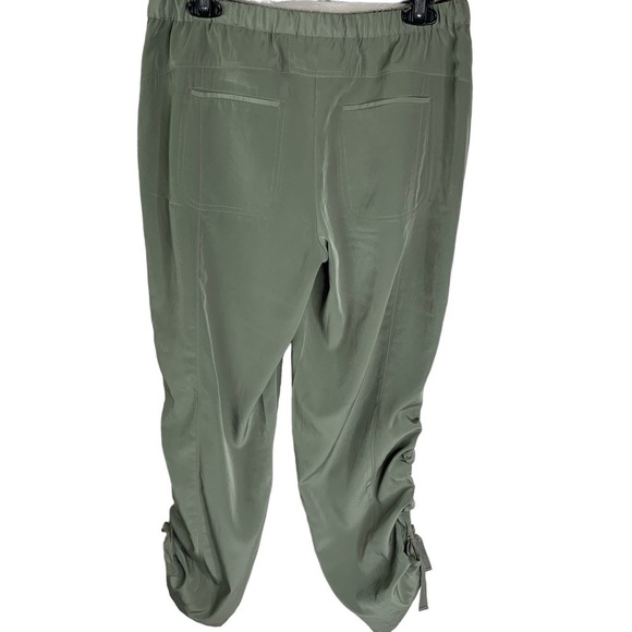 Chico’s New Sage Green Pull on Pants with Drawstring Leg Convert to Capri Size 0 - Picture 7 of 11